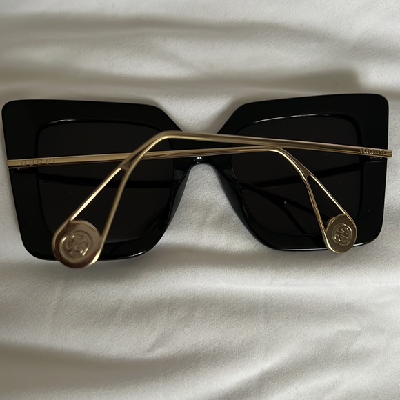 Gucci Interlocking G Logo Oversize Sunglasses - Picture 10 of 11